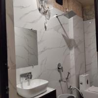 Hotel Vishnu Inn, kh&aacute;ch sạn gần Rewa Airport - REW, Rewa