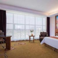 Vienna Hotel Tongliao Ke'erqin、通遼市にあるTongliao Airport - TGOの周辺ホテル