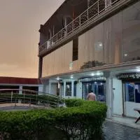 Hotel New Gurudeo Basera And Family Restaurant, hotel i Aurangābād