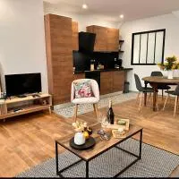 Bel appartement lumineux et cosy - Centre de Moulins, Hotel in Moulins