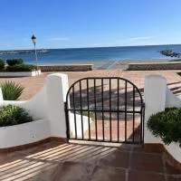 Los Flamencos, Puerto de la Duquesa, מלון במנילבה
