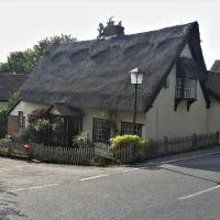 Beautiful Cottage opposite Hedingham Castle!, hotel v mestu Castle Hedingham