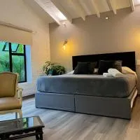 Dos habitaciones, amplio, estrategicamente ubicado, khách sạn ở El Poblado