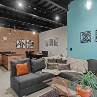 Industrial Loft King Bed and 2 Office Spaces, hotel u blizini zračne luke 'Međunarodna zračna luka General Guadalupe Victoria - DGO', Durango