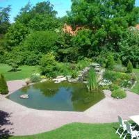 Solrosen i Simrishamn - Österlen โรงแรมในซิมริสฮัมน์