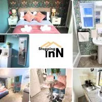 Thorpe Park Studio - Detached Stay & Free Gated Parking, хотел в Thorpe