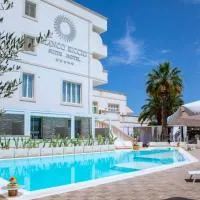 Bianco Riccio Suite Hotel, hotel v mestu Savelletri di Fasano