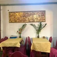 Huayun Primier Hotel, Hotel in Accra