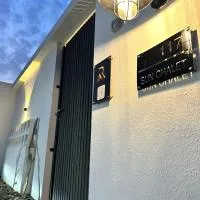 SUN Chalet, hotelli kohteessa Al Ghabbī