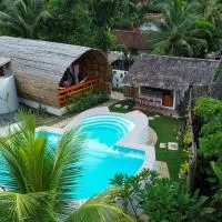 Lagoona Beach Bungalows - Eco Bungalows Batukaras, hotel u gradu 'Batukaras'