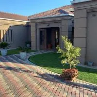 Woodmead Meadows, hotel en Harare