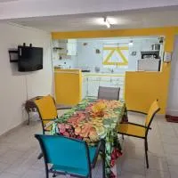 Villa Soleil DZ โรงแรมในBaillif