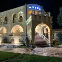 Otyak Plaza, hotel en Pʼarakʼar
