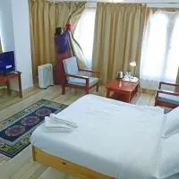 Hotel ZhuSa, hotel v destinaci Pajo