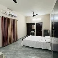 Cosy Stays, 2 Adjacent Apartments in Irinjalakuda, מלון בIrinjālakuda