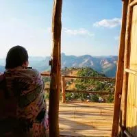 Homestay Nunga หนูหง่าโฮมสเตย์، فندق في ماي هونغ سون