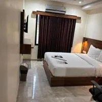 ANTLERS HOTEL Near Borivali Railway Station, hotel a Mumbai