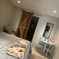 Quarto suíte privativo acesso independente, Hotel in Estância Velha