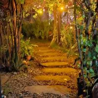 The English Filipina Secret Garden Resort, hotell i Iloilo City