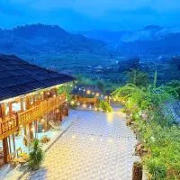 Homestay duy mạnh gần suối nước khoáng nóng trạm tấu, hotel en Cham Ta Lao