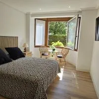 Alojamiento con gran terraza en el centro de Irún, hotel en Irún