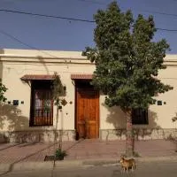 Hostal Dña Tinogasta Casa de Adobe, hotelli kohteessa Tinogasta