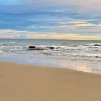 A Day Rayong, отель в городе Ban Pa Khan