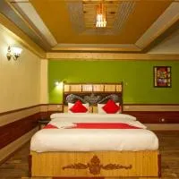 ishaan resorts near mall road 10 min walk and big parking, hotel Jāmb városában