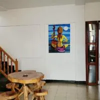 에스텔리에 위치한 호텔 Melody 78 Hostel & Suites