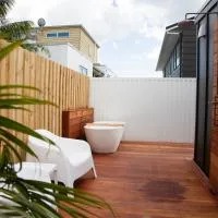 The Coconut Hut Papamoa Beach, hotel en Tauranga