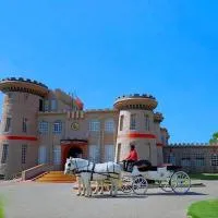 Tafaria Castle & Center For The Arts, hotel en Ndaragwa
