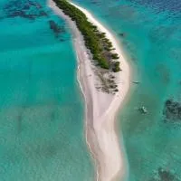 Zora Beach Inn Mathiveri, hotel di Mathiveri