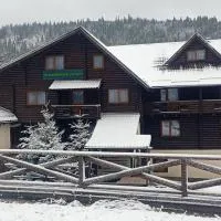 Drozdovichi Resort, hotel in Oryavchyk