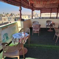 Princess Square Hotel, hotel pobl&iacute;ž Mezin&aacute;rodn&iacute; leti&scaron;tě Luxor - LXR, Luxor