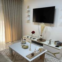 Elegant, Modern F2 Apartment Absolute Comfort, Hotel in der Nähe vom Flughafen Soummam - BJA, Bejaïa