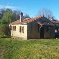 Gîte de la source, hotel a Cassagnes
