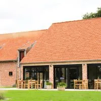 B&B Zuidhoute、マルデゲムのホテル