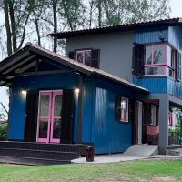 Chalé Azul da Praia, hotel near Humberto Ghizzo Bortoluzzi Airport - JJG, Jaguaruna