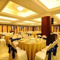 Chengdu French Theme Gold Palace，位于成都成都双流国际机场 - CTU附近的酒店