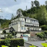 Flair-Hotel Waldfrieden, hotel di Meuselbach-Schwarzmühle