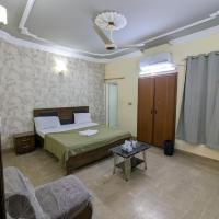 Family Inn Guest House, hotel near Jinnah International Airport - KHI, Karachi