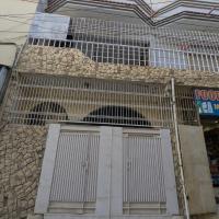 Family Inn Guest House, hotel near Jinnah International Airport - KHI, Karachi