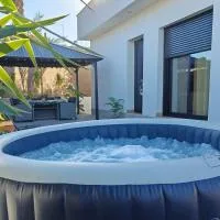 Villa romántica en Murcia con jacuzzi privado, hotel em Los López