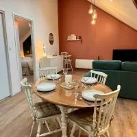 Le Grenier d'Antan - Near Mont-Saint-Michel - Free bikes – hotel w mieście Pontorson