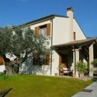 Maryhouse, hotel Borso del Grappában