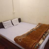 Nine Inn Hotel and Restaurant, hotell sihtkohas Chauri Chaura lennujaama Kushinagar International Airport - KBK lähedal