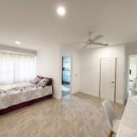 Toafa Elidad Airport Lodge, hotell  lennujaama Fuaʻamotu rahvusvaheline lennujaam - TBU lähedal