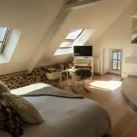 Aux 13 Arches-Logis Hôtel Restaurant, hotel a Portbail
