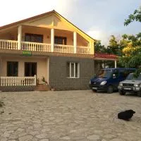 Nona Guest House, hotell i Shilda