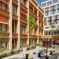 TRIBE Paris Pantin, ξενοδοχείο σε Pantin